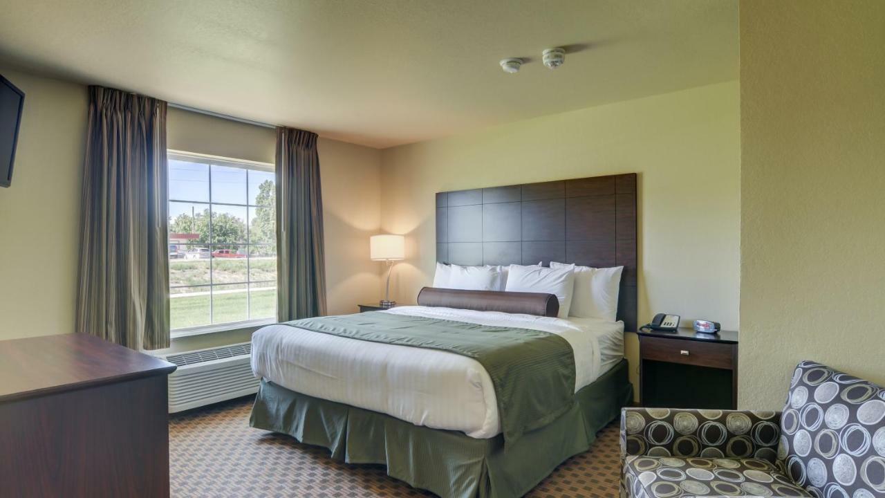 Cobblestone Inn & Suites-Kersey Εξωτερικό φωτογραφία