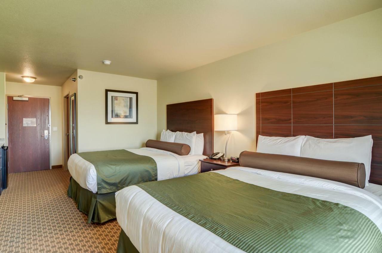 Cobblestone Inn & Suites-Kersey Εξωτερικό φωτογραφία
